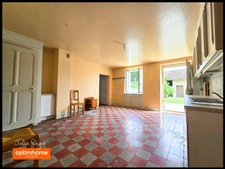 Maison à fort potentiel – 127m² évolutifs à 200m²,  annexe aménageable , vue Golf, proximité Genève