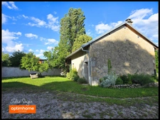 Maison à fort potentiel – 127m² évolutifs à 200m²,  annexe aménageable , vue Golf, proximité Genève