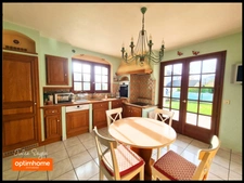 Magnifique maison de 168 m² avec 4 chambres et grande mezzanine, garage sur un terrain de 868 m²