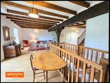 Maison familiale - 8 chambres, parking, terrasse et jardin – Centre de Gex