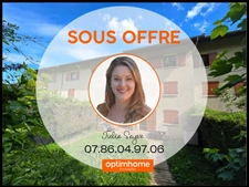 Appartement T2 avec un balcon une cave et deux places de parking – Gex centre