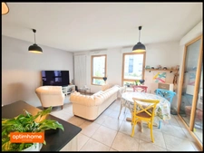 Appartement T4 de 86m² au 1er étage avec 2 terrasses, et garage double fermé et électrifié