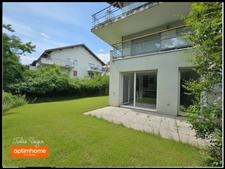 Appartement T2 Gex en rez-de-jardin avec cave et 2 Parkings sécurisés et accès piscine 