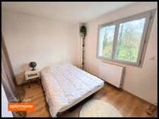 Belle maison individuelle de 129 m² avec 4 chambres et un garage indépendant sur une parcelle de 679 m² 