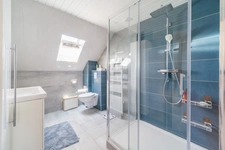 ZILLISHEIM – Maison centenaire, sans une ride. Cachet ancien, confort ultra-moderne.