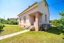 ZILLISHEIM – Maison centenaire, sans une ride. Cachet ancien, confort ultra-moderne.
