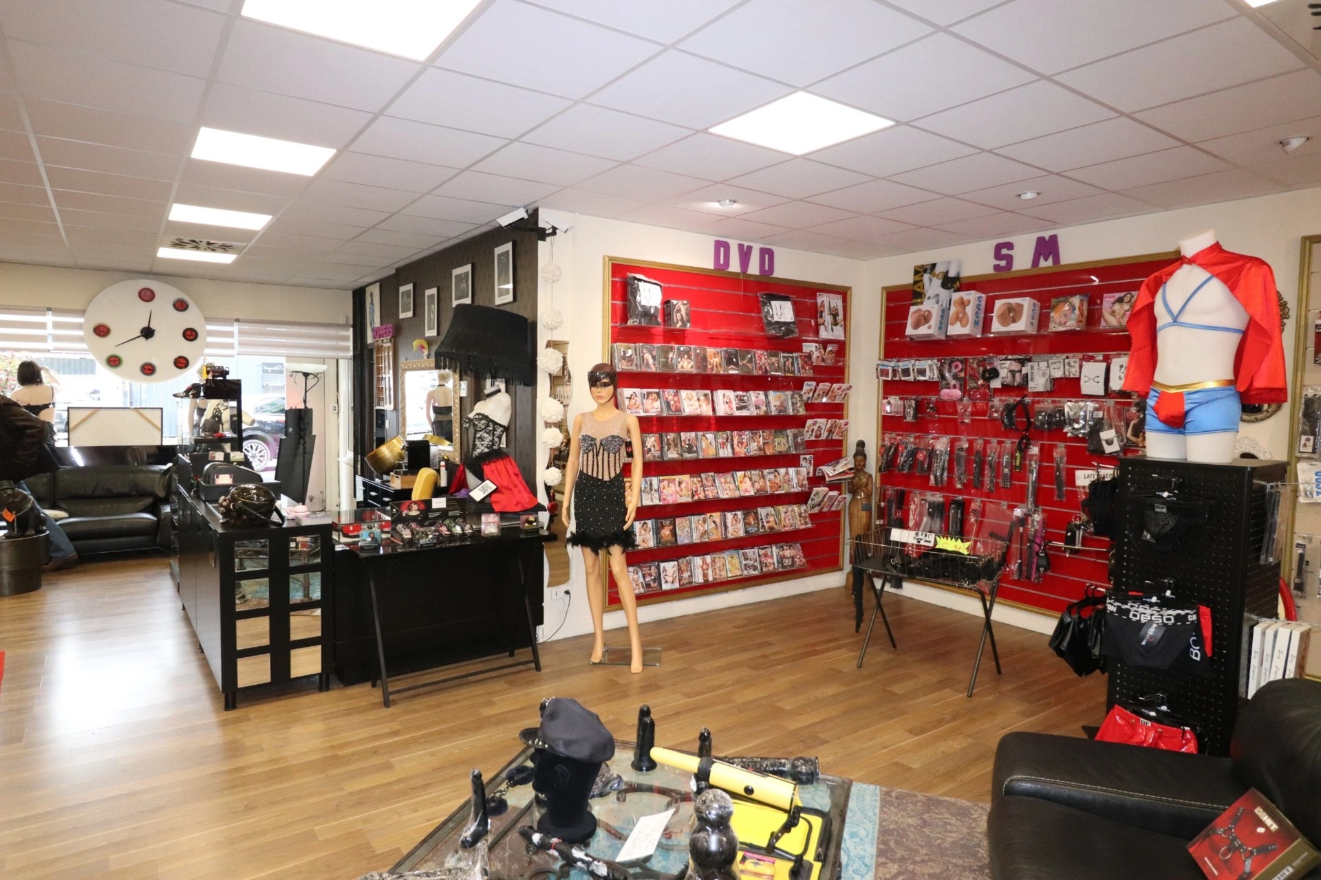 Local commercial 2 pièces 160 m² · à La Rochelle · 160 m² · 112 000 €