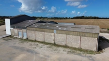  A LOUER PLATEFORME LOGISTIQUE SECTEUR DE ROCHEFORT (17)