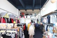 CESSION DROIT AU BAIL  BOUTIQUE VETEMENT FACE PORT DE ROYAN 