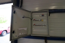BATIMENT ETAT NEUF DESSERVANT LOCAL COMMERCIAL DE 220 M² AU SOL