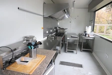 Vente d'un container restauration entièrement équipé neuf sur terrasse de 80 places