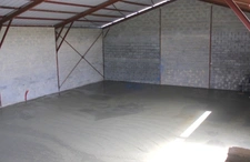 HANGAR DE 395M² A LOUER SUR LE SECTEUR DE ROCHEFORT 17300