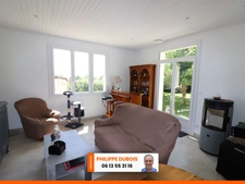 CHARMANTE MAISON CHARENTAISE  ENTIEREMENT RENOVEE, VUE DEGAGEE, SANS VIS A VIS 