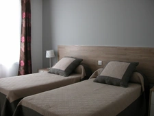  ROCHEFORT - RESIDENCE DE 7 LOGEMENTS MAGNIFIQUES PRESTATIONS  MEUBLE DE TOURISME  DE 3 ***