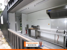 Vente d'un container restauration entièrement équipé neuf sur terrasse de 80 places