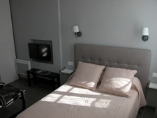  ROCHEFORT - RESIDENCE DE 7 LOGEMENTS MAGNIFIQUES PRESTATIONS  MEUBLE DE TOURISME  DE 3 ***