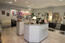 SALON DE COIFFURE A VENDRE A ROCHEFORT (17)