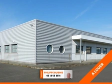  BEAU BATIMENT DE 800M² DE BUREAUX  ET 3200M² DE PARKING A 5 MIN  ROCHEFORT 30 MIN LA ROHELLE 