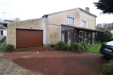 Maison de village de 160 m² à vendre secteur SAINT BRIS DES BOIS (17)