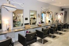 SALON DE COIFFURE A VENDRE A ROCHEFORT (17)