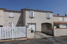 VENTE D'UNE MAISON LOUER EN DEUX APPARTEMENTS ROCHEFORT (17)