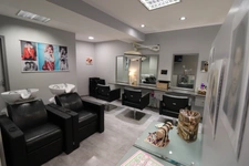 SALON DE COIFFURE A VENDRE A ROCHEFORT (17)