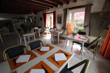 VENTE FONDS DE COMMERCE  AUBERGE, BAR AVEC LICENCE IV, GITES, USSON DU POITOU (86)