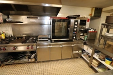 SUPERBE HOTEL RESTAURANT LOGIS DE FRANCE  A VENDRE  LOCALISATION SECTEUR LUSIGNAN (86)