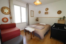 Maison traditionnelle à vendre 7 pièces MATHA (17)