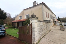 Maison de village de 160 m² à vendre secteur SAINT BRIS DES BOIS (17)