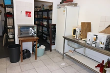 VENTE LOCAL COMMERCIAL DE 115M² A DEUX PAS DU  CENTRE VILLE ROCHEFORT 17