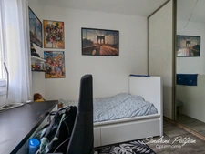 Maison de plain pied de 109 m² avec 3 chambres et un bureau sur une parcelle de 909 m² à Saint Maurice de Remens 01500