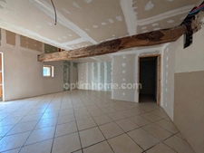 A vendre maison en pierre - a rénover - potentiel 140m² + garage + terrasse 16.7m² - Bettant