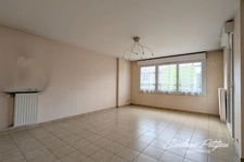 Grand T3 traversant de 81 m² - Garage double - Villeurbanne GrandClément 