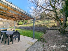 Maison de plain pied de 109 m² avec 3 chambres et un bureau sur une parcelle de 909 m² à Saint Maurice de Remens 01500