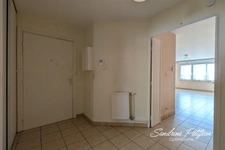 Grand T3 traversant de 81 m² - Garage double - Villeurbanne GrandClément 