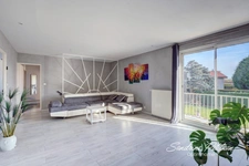 Maison familiale 143 m² 6 pièces 4/5 chambres - Piscine - Au calme - Saint André de Corcy