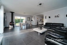 COUP DE CŒUR Maison 140 m² - 4 chambres, double garage, terrain 1500 m² avec piscine et jacuzzi