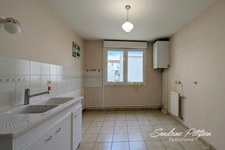 Grand T3 traversant de 81 m² - Garage double - Villeurbanne GrandClément 