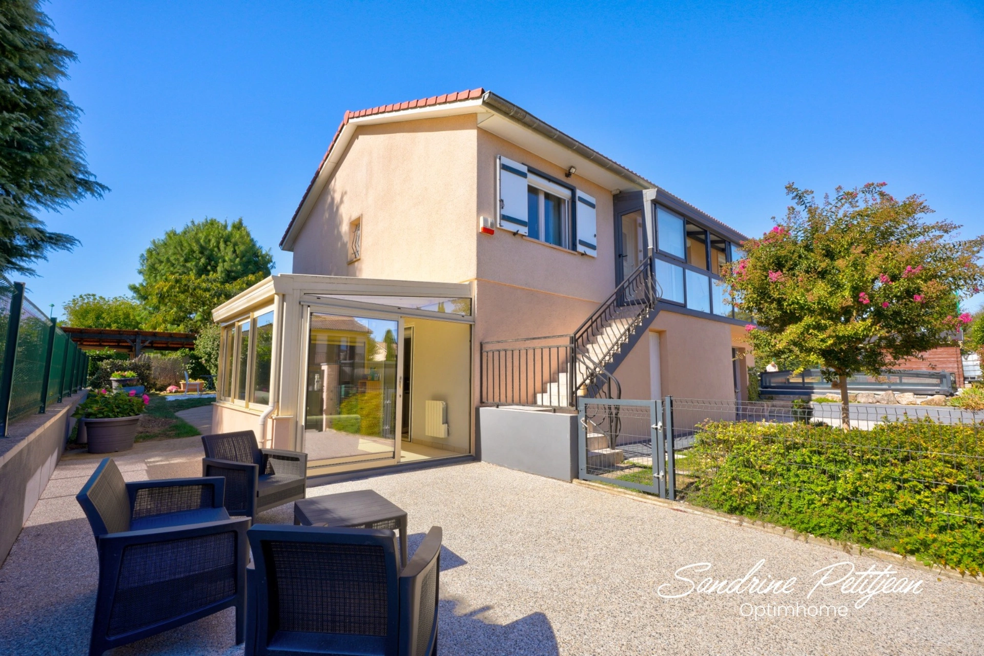 Maison 6 pièces 145 m² · à Mionnay · 145 m² · 410 000 €