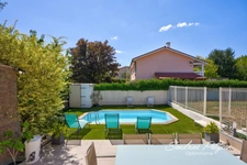 À vendre – Maison familiale de plain-pied – 4 chambres - Véranda 108.5m² + Garage – Piscine – Terrain 555 m² – Saint-André-de-Corcy