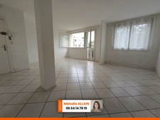 Vichy - Appartement T3 de 67.7m² avec cave et garage
