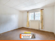 VENDAT - Maison de 130m² habitable et 180 m² de locaux divers et aménageables