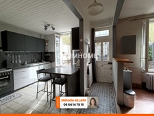BAISSE DE PRIX - VICHY JEANNE D'ARC- MAISON RÉNOVÉE AVEC COUR ET GARAGE