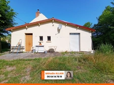 PROCHE CUSSET- MAISON AU CALME AVEC TERRAIN