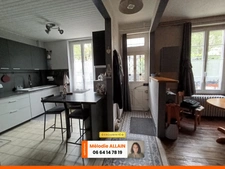 VICHY JEANNE D'ARC- MAISON DES ANNEES 40 AVEC COUR ET GARAGE-IDEAL INVESTISSEUR OU 1er ACHAT