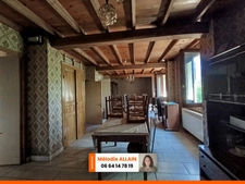 PROCHE CUSSET- MAISON AU CALME AVEC TERRAIN