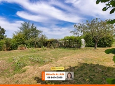 VENDAT - Maison de 130m² habitable et 180 m² de locaux divers et aménageables