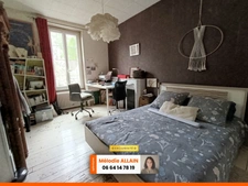 VICHY JEANNE D'ARC- MAISON DES ANNEES 40 AVEC COUR ET GARAGE-IDEAL INVESTISSEUR OU 1er ACHAT