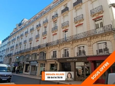 VICHY COEUR DE VILLE - T3 DANS RESIDENCE DE PRESTIGE